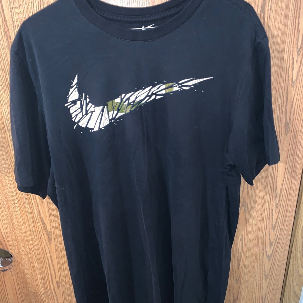 Nike T Shirt